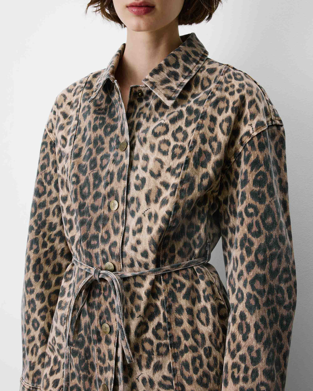 Short denim shirt dress with pattern leo Alizee