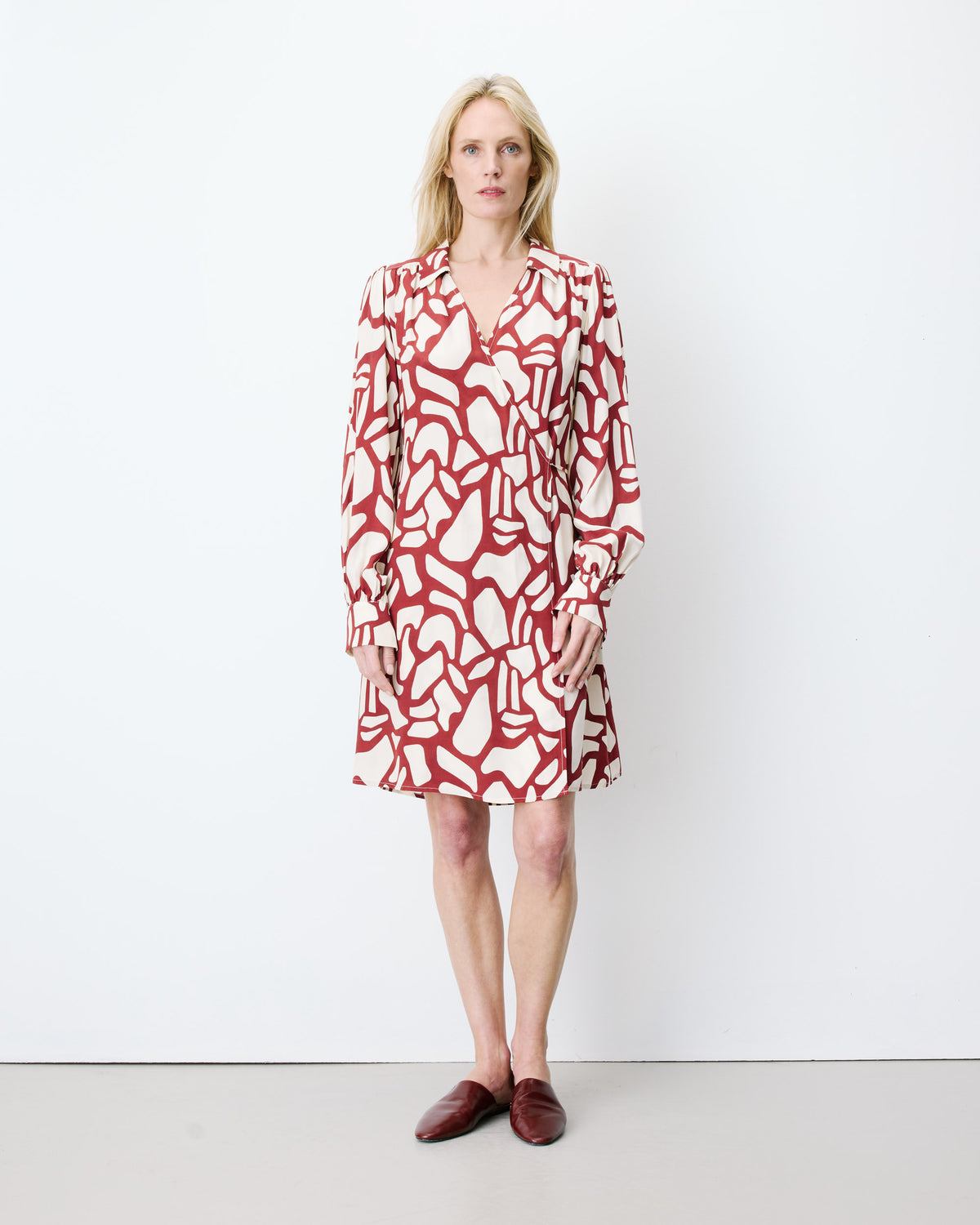 Short wrap dress with pattern terracotta Anika