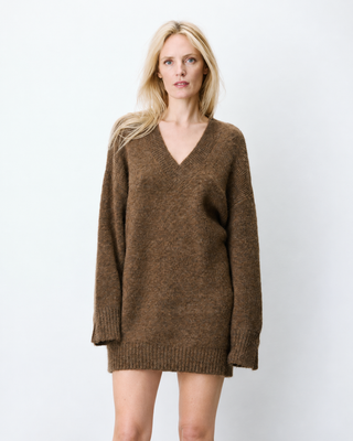 Oversized short V-neck knit dress chocolat Airina