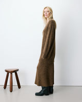 Robe pull courte oversize col V chocolat Airina
