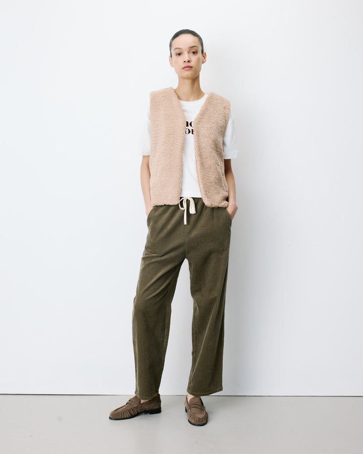 beige Avery