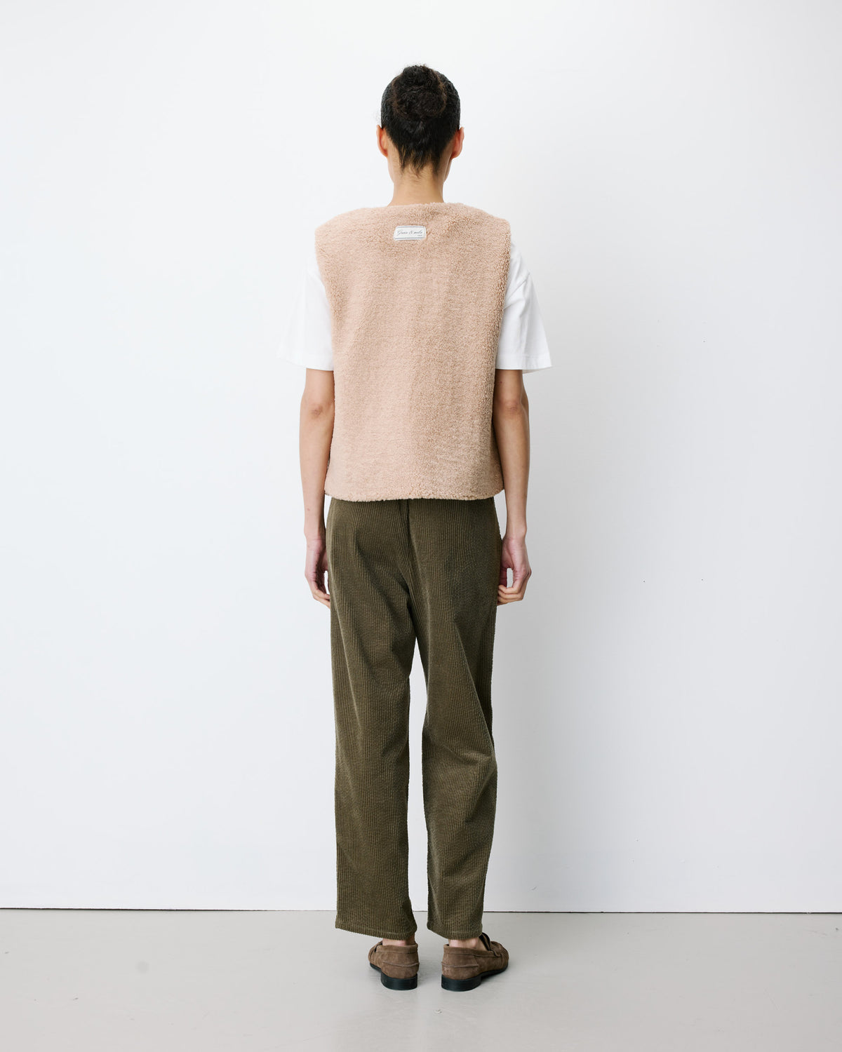 beige Avery