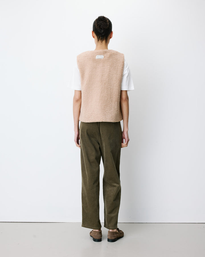 beige Avery