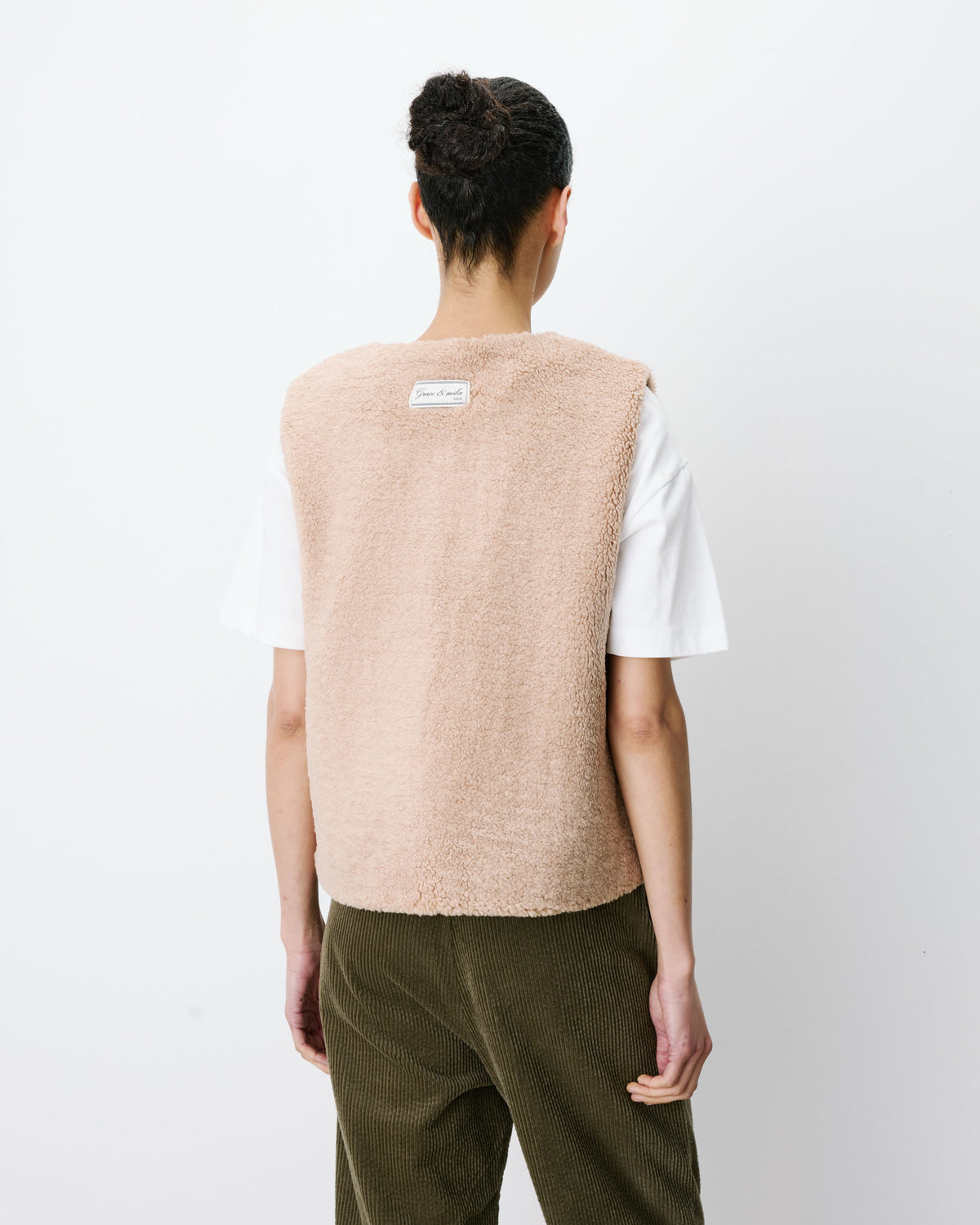 beige Avery