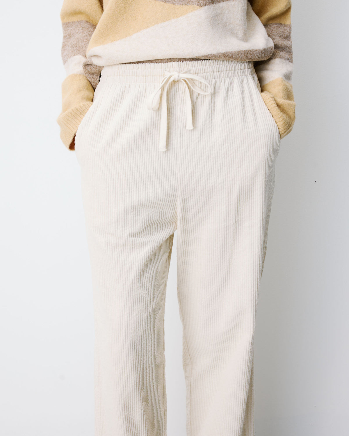 Pantalon velours côtelé taille ajustable ecru Liberty