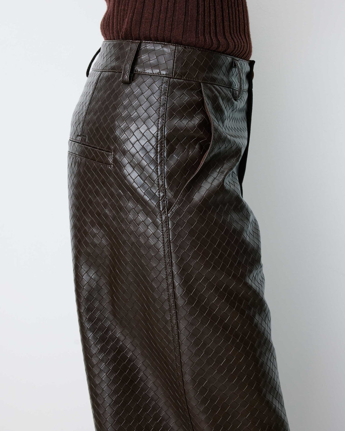 Pantalon barrel similicuir texturé chocolat Artius
