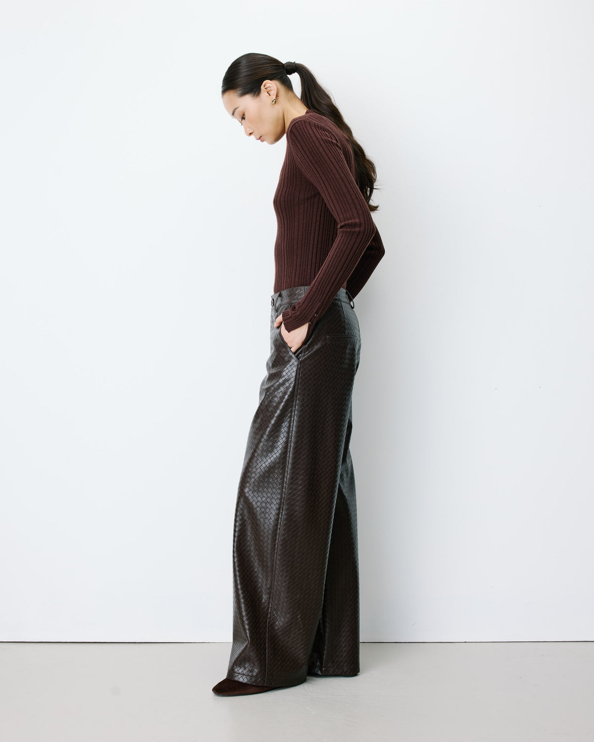 Pantalon barrel similicuir texturé chocolat Artius