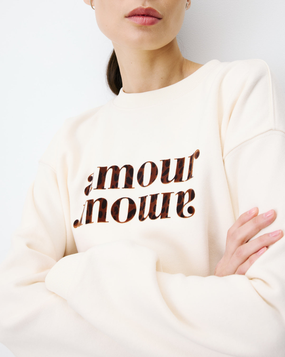 Sweat ample à message ecru Amery