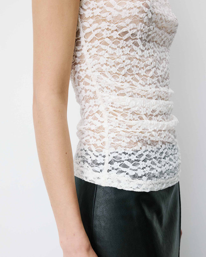 Top ajusté sans manches en dentelle ecru Avila