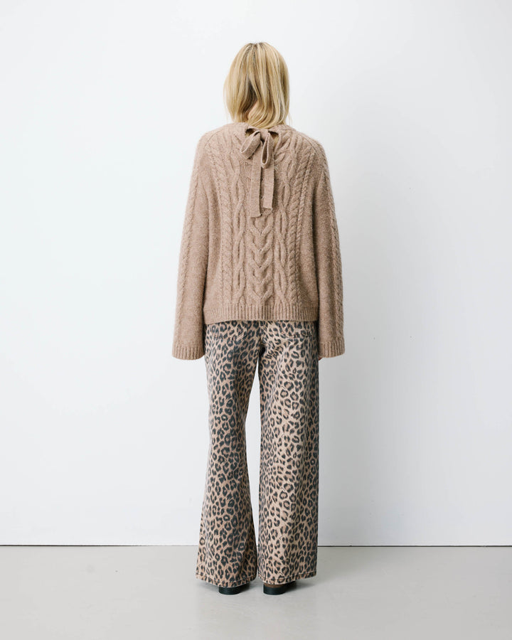 Pull torsadé à nouer au dos beige Arcelin
