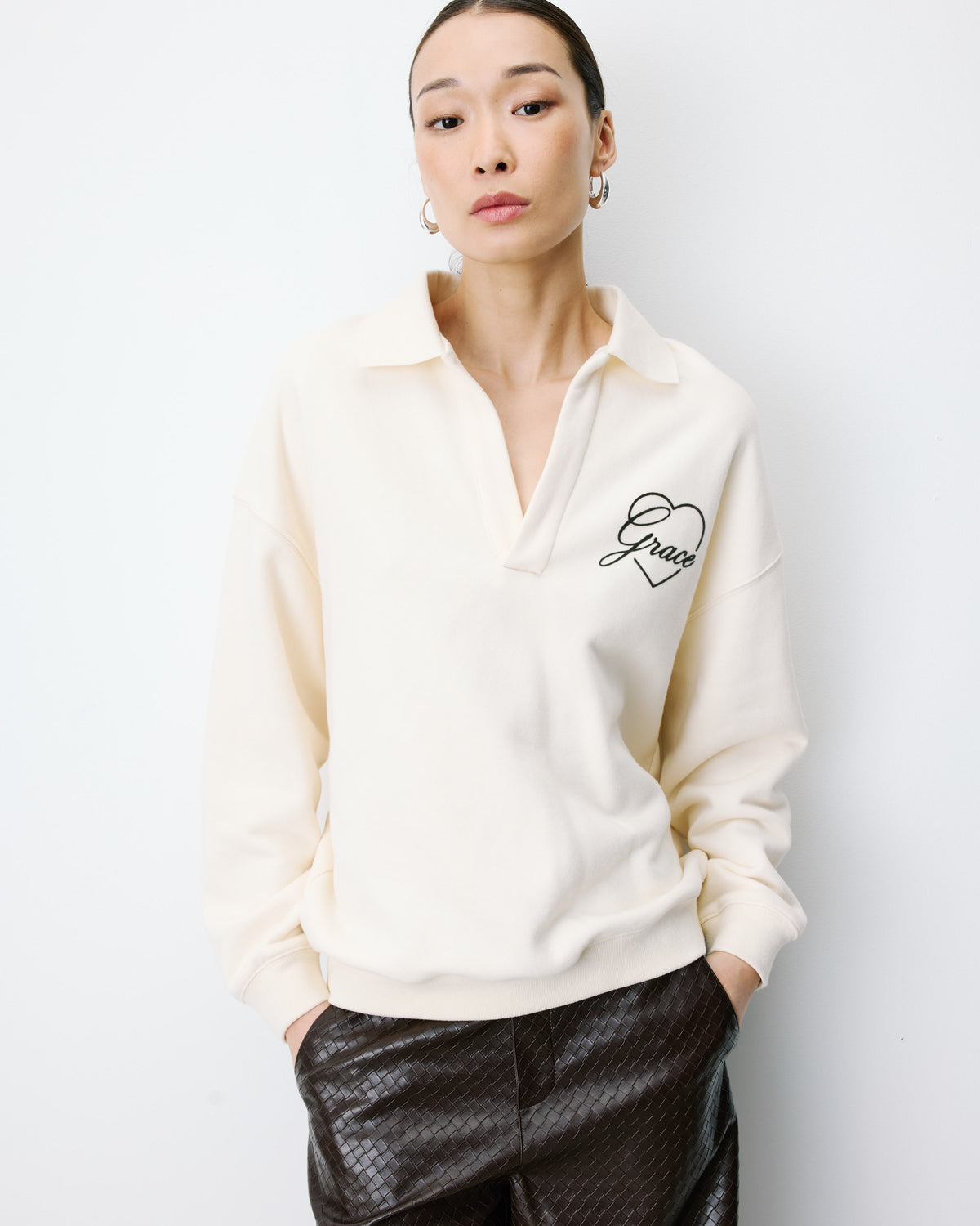 Sweat oversize col polo ouvert ecru Archibald