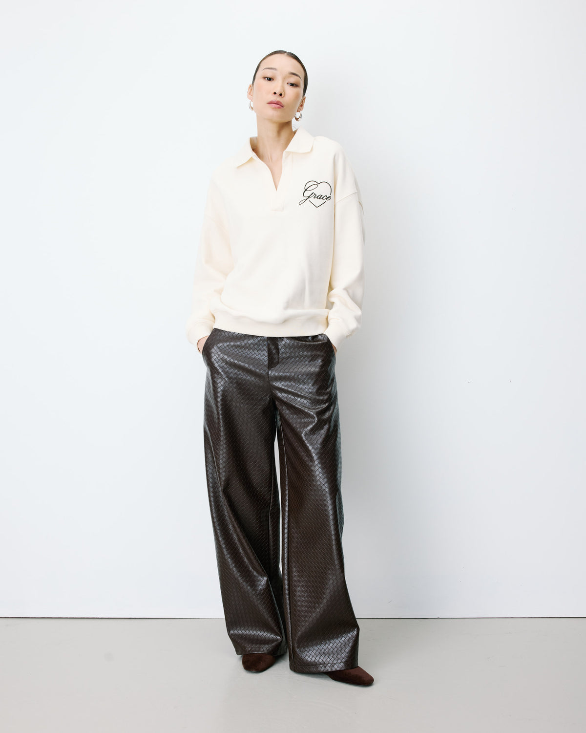 Sweat oversize col polo ouvert ecru Archibald