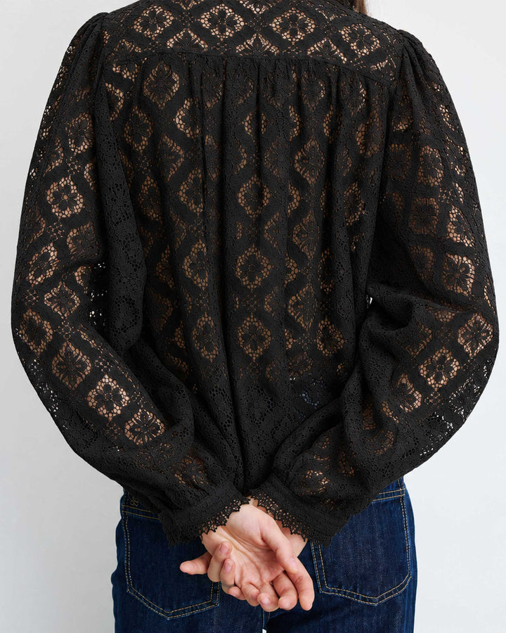 Blouse ample en dentelle boutonnée noir Anita