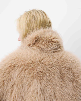 Manteau fausse fourrure croisé beige Amy
