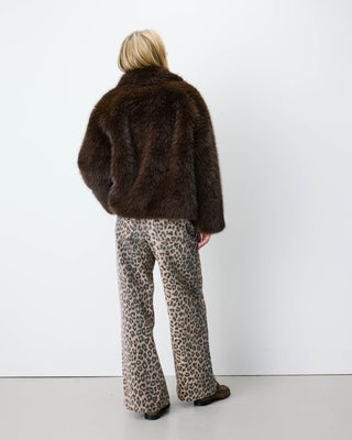 Manteau fausse fourrure croisé chocolat Amy