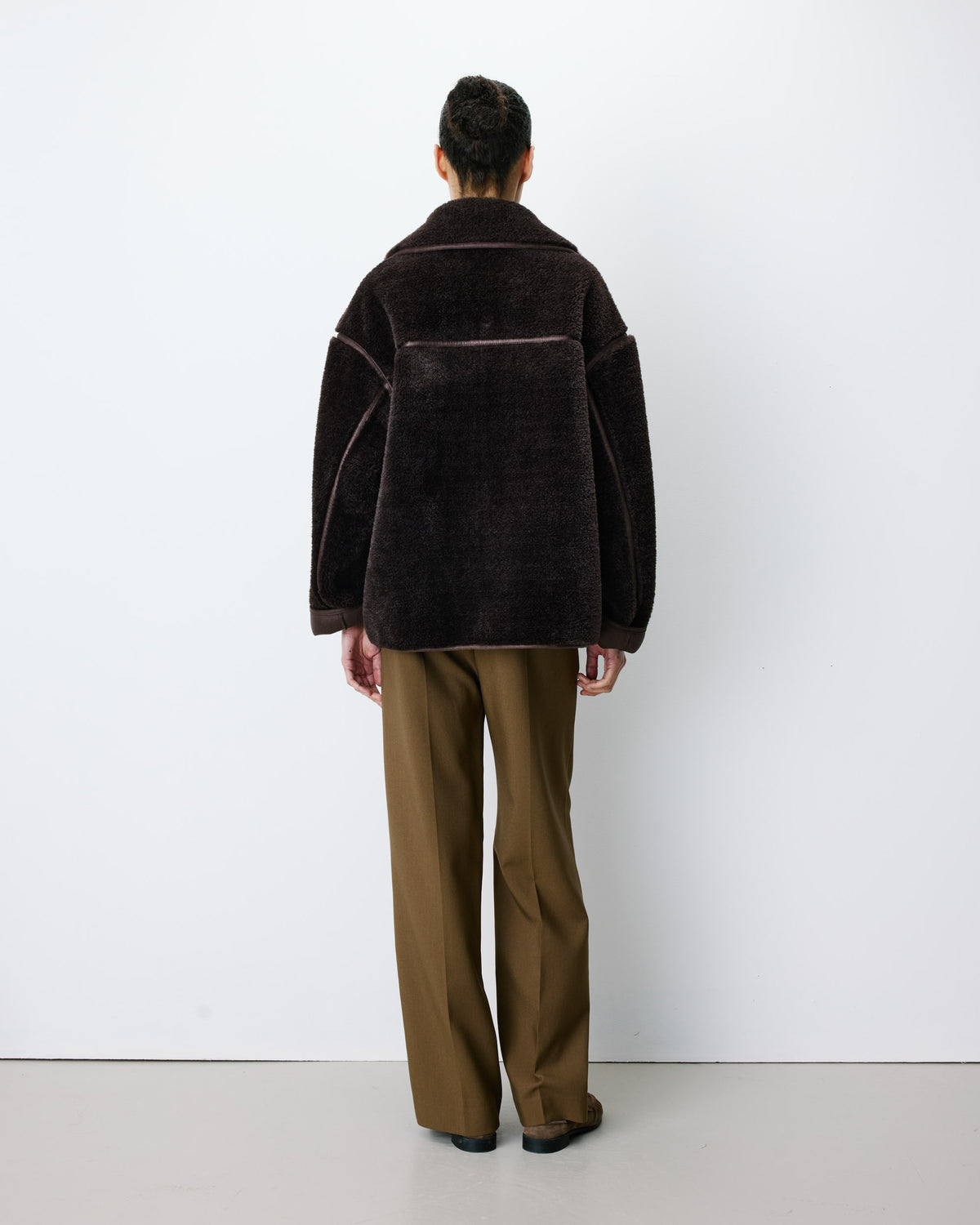Manteau en fausse fourrure oversize boutonné chocolat Amelio
