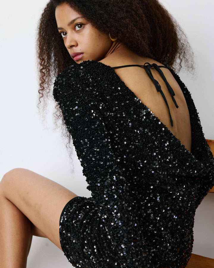 Robe fourreau courte à sequins dos nu noir Bahia