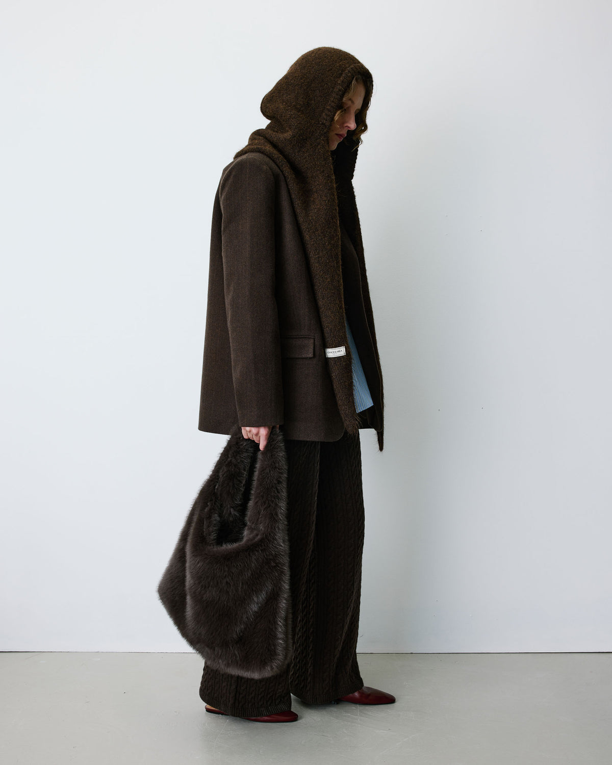 Faux fur bag chocolat Bobby