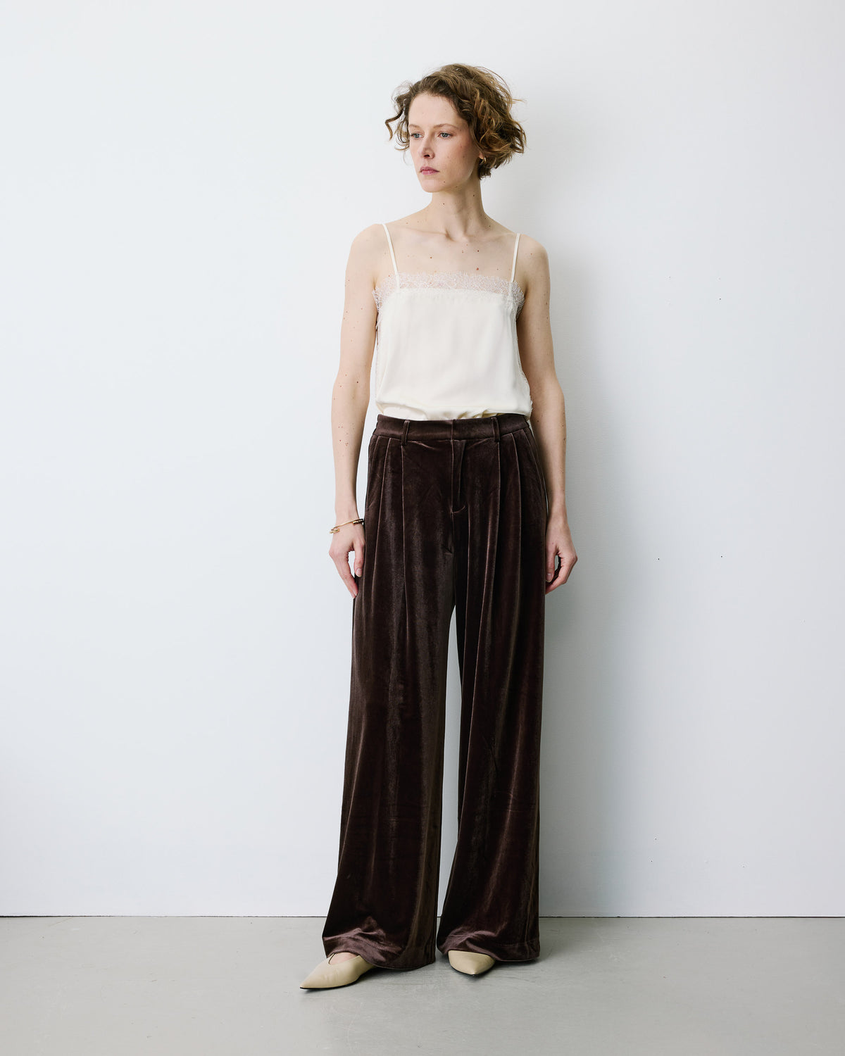 Pantalon tailleur oversize en velours chocolat Benson