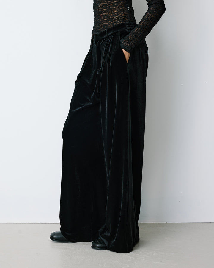Pantalon tailleur oversize en velours noir Benson