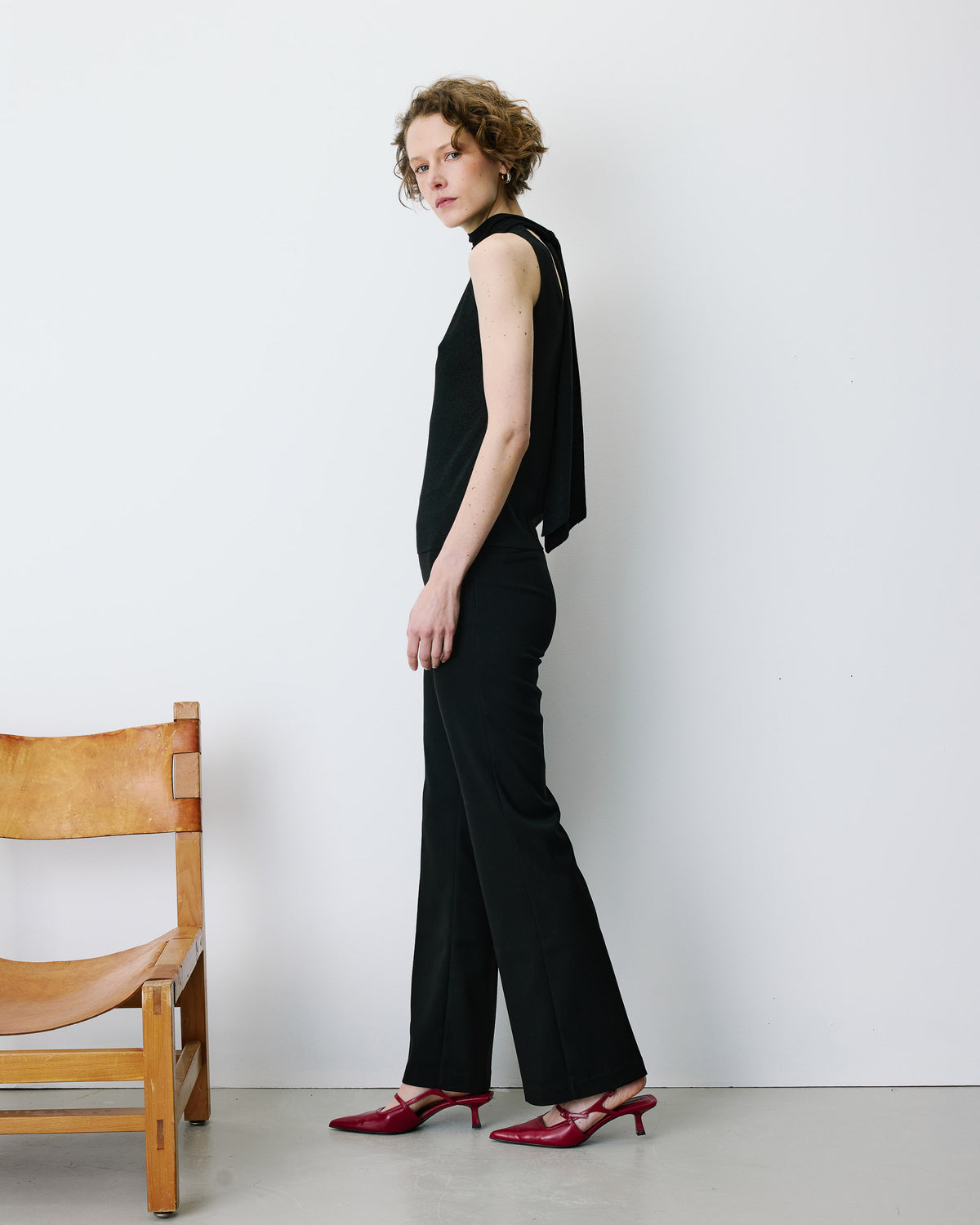 Pantalon tailleur flare à ceinture plate noir Bryan