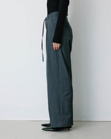 Pantalon tailleur oversize à plis ceinturé anthracite Barclay