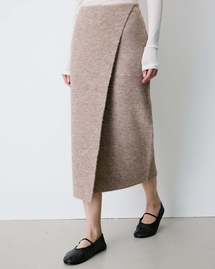 Langer Wickelrock aus Strick in mocha Biana