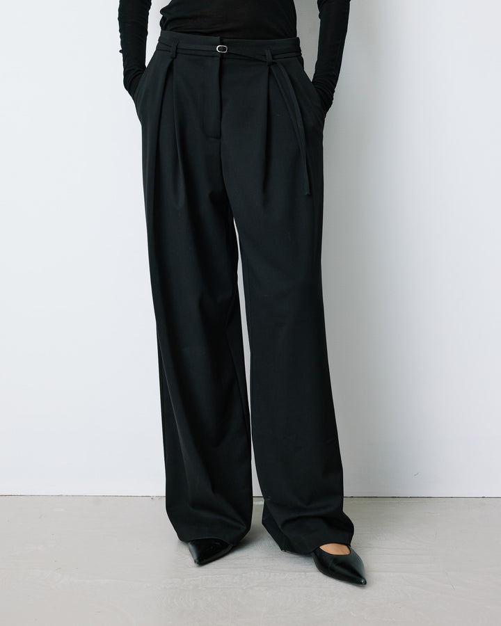 Pantalon tailleur oversize à plis ceinturé noir Barclay