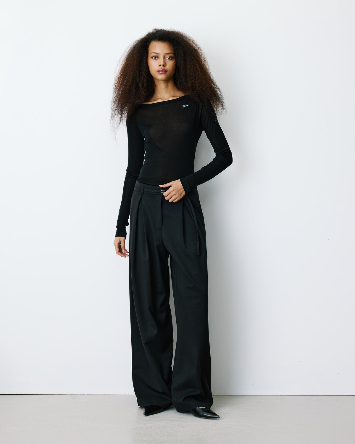 Pantalon tailleur oversize à plis ceinturé noir Barclay