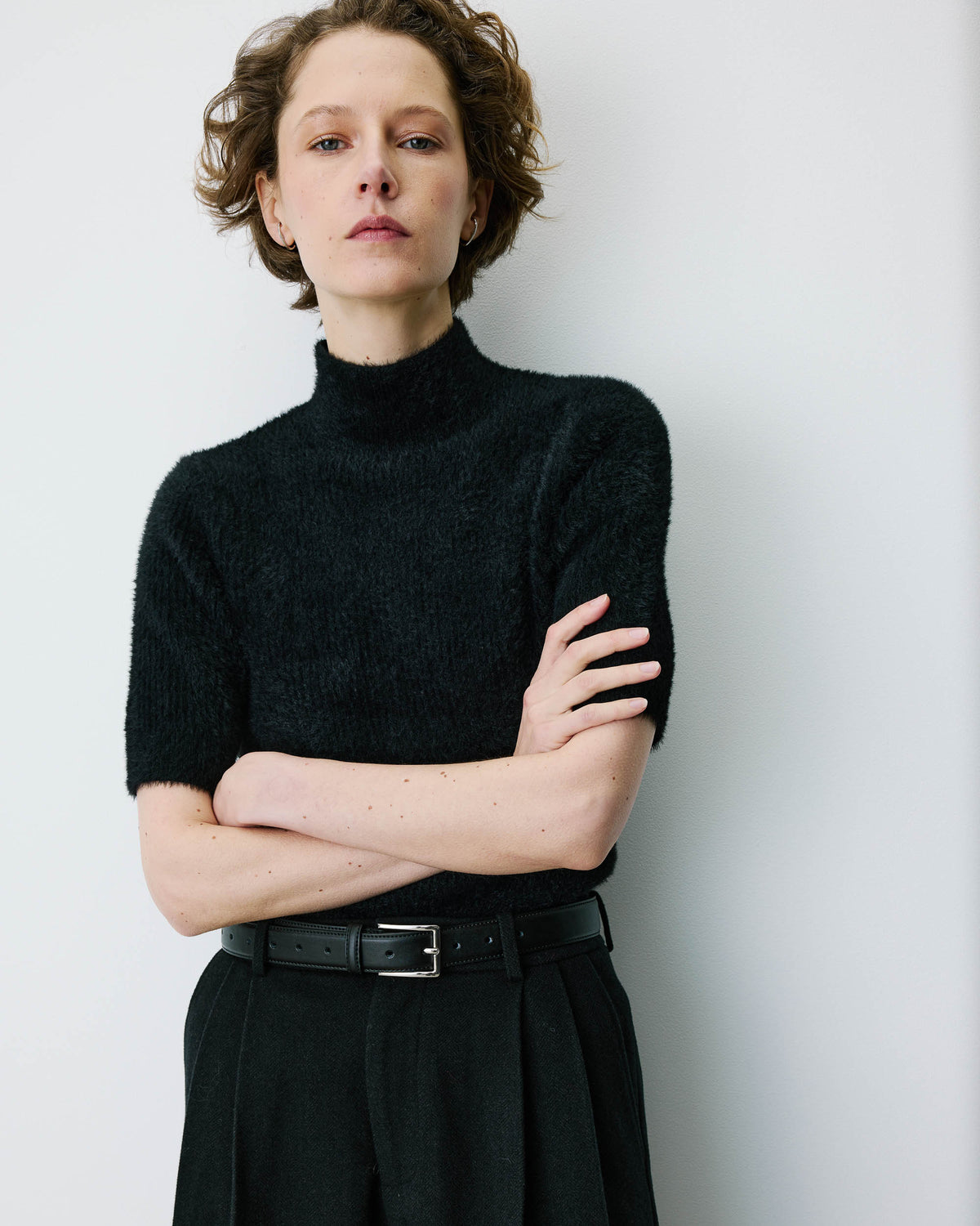 Pull doux manches courtes col cheminée noir Birdie