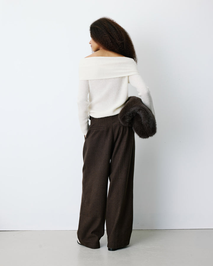 Pull à épaules dénudées manches longues ecru Bisou