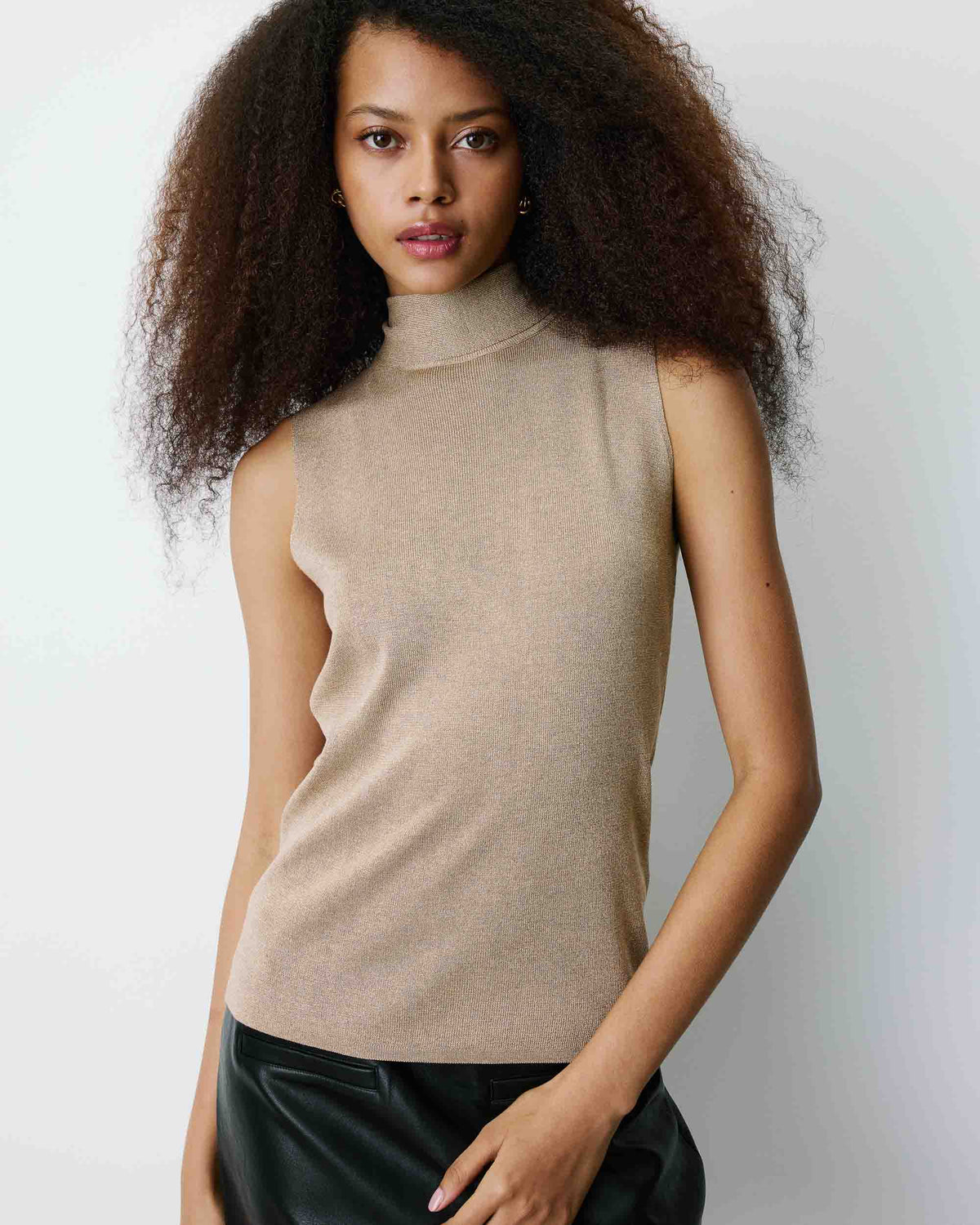 Top col montant en maille lurex sans manches gold Bailey