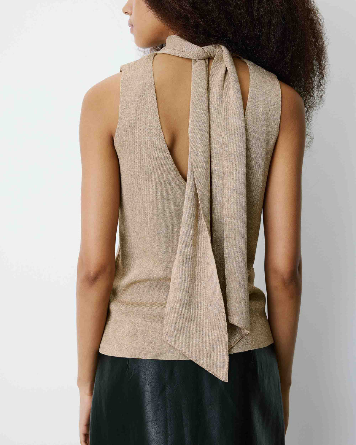 Top col montant en maille lurex sans manches gold Bailey