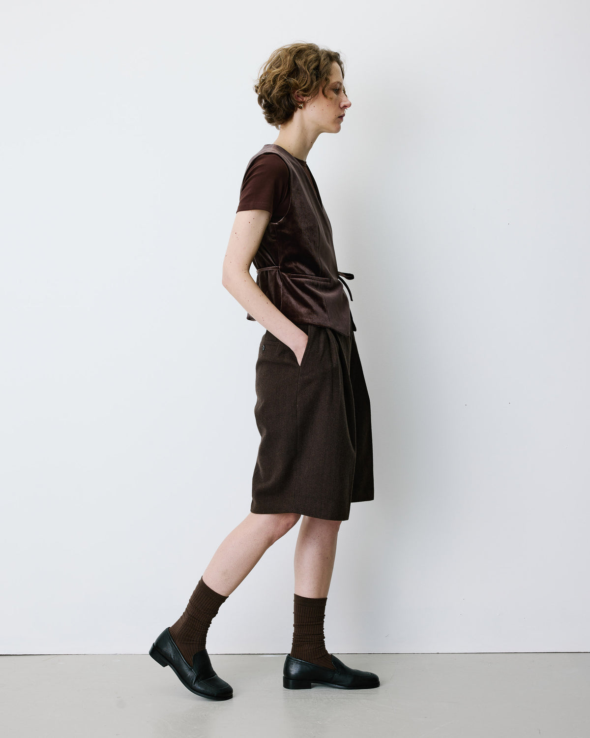 Gilet tailleur velours sans manches à nouer chocolat Benny