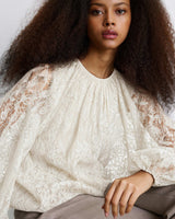 Blouse fluide en dentelle manches bouffantes ecru Beth