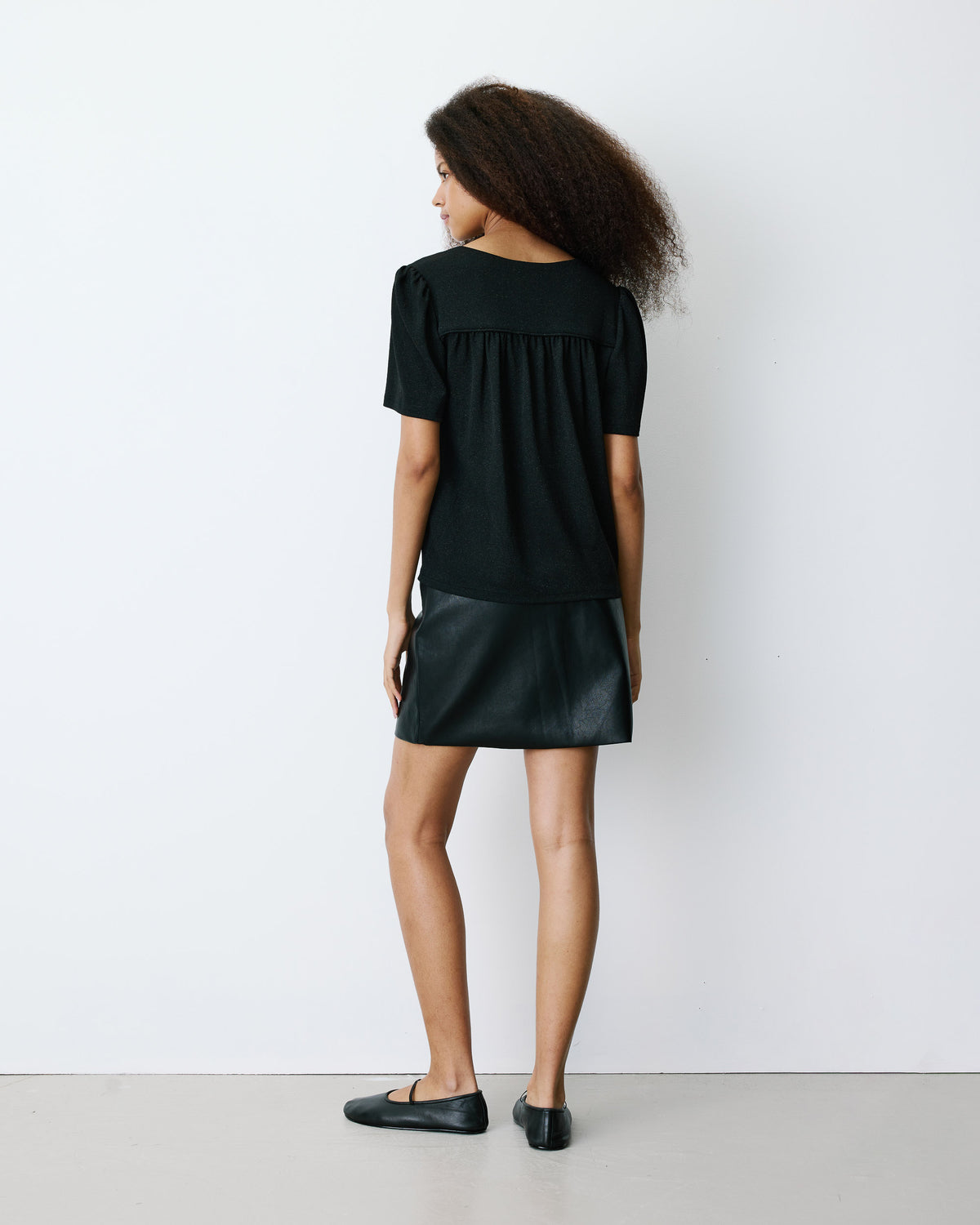 Top metalizado con escote en V noir Basilic