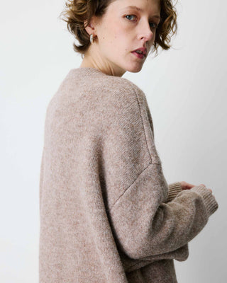 Cárdigan oversize con cuello de pico mocha Bloom