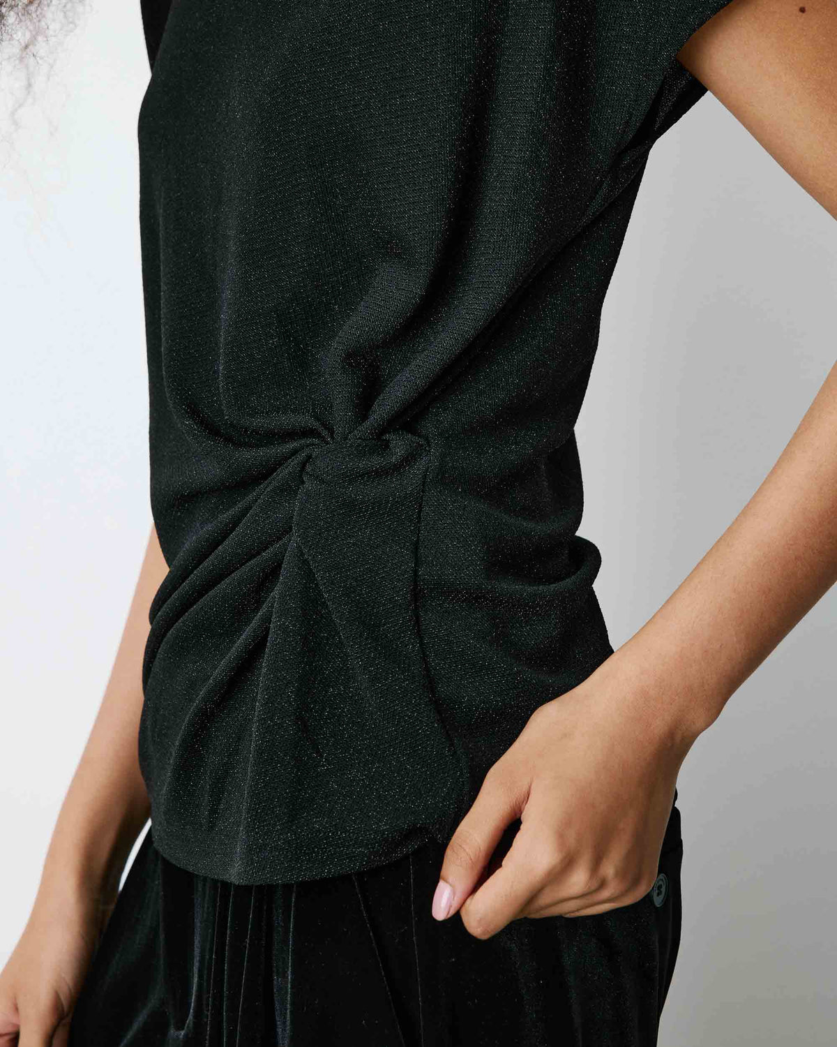 T-shirt drapé en jersey lurex manches courtes noir Baly