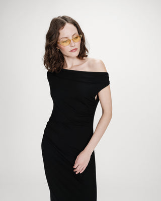 Robe longue cintrée col asymétrique noir Vanity