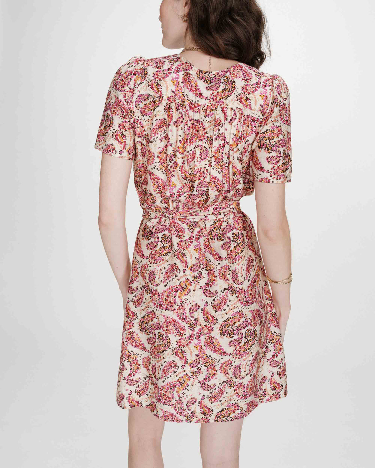 Robe courte manches bouffantes imprimée peche Victoire