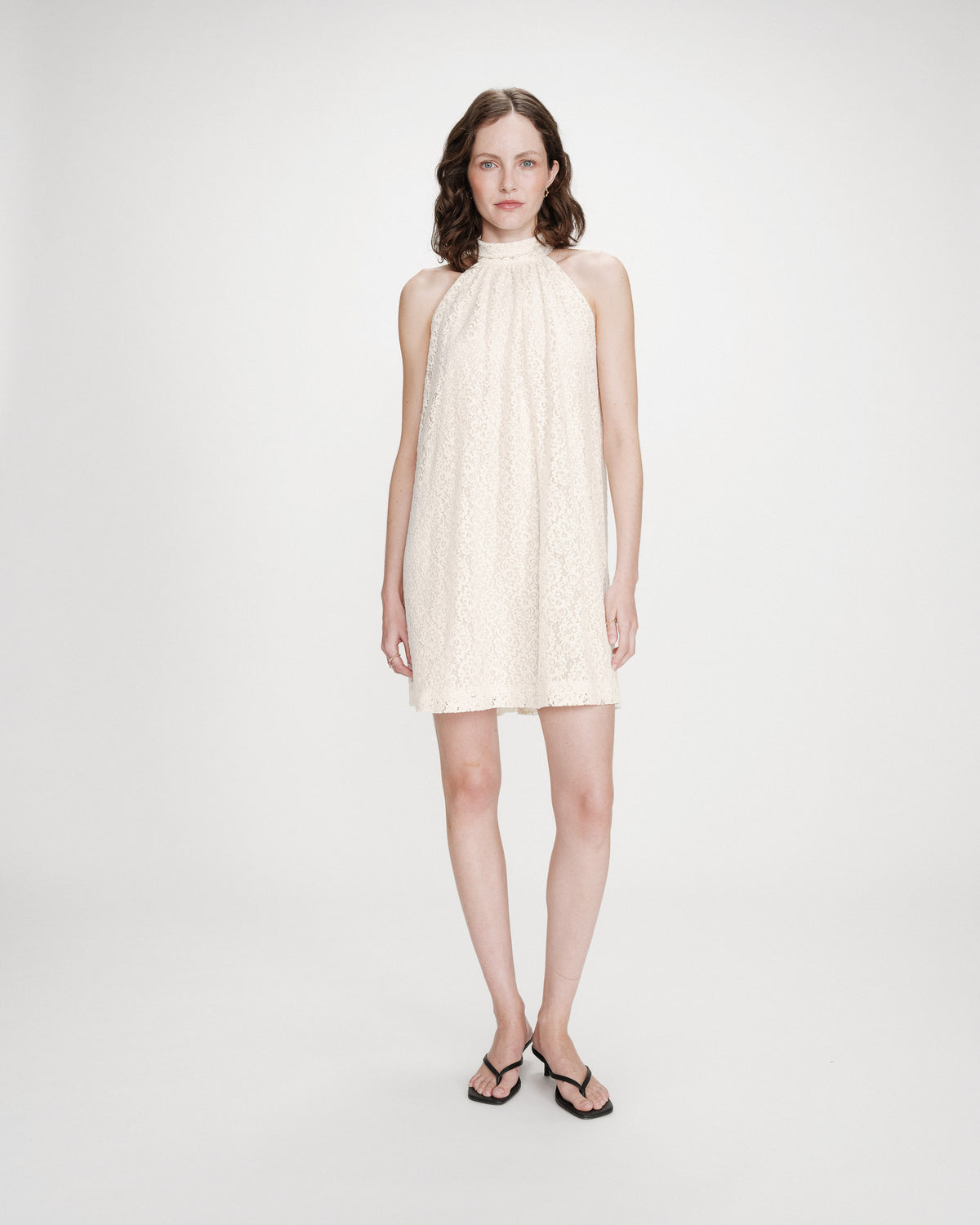 Robe courte sans manches en dentelle ecru Vasarely