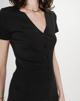 Robe courte en maille boutonnée col V noir Venezuela