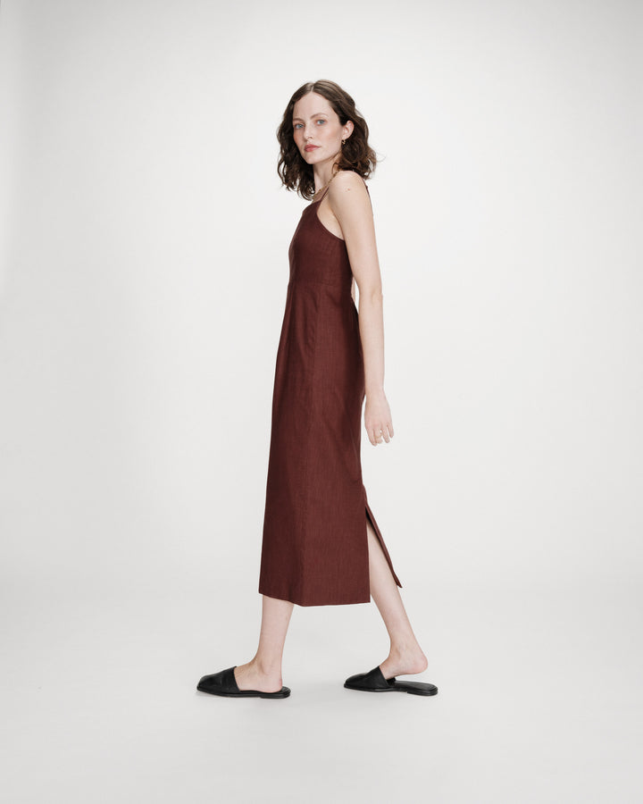 Fitted linen long dress with square neckline chocolat Veranys