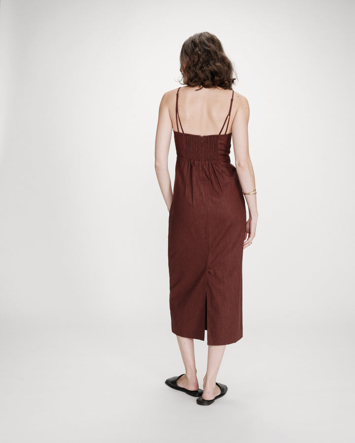 Fitted linen long dress with square neckline chocolat Veranys