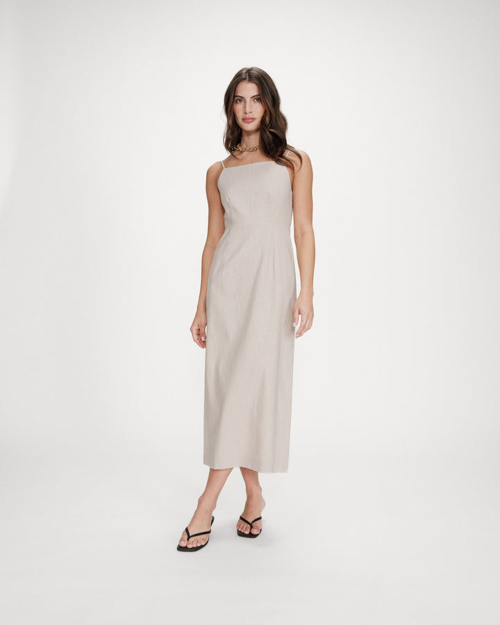 Robe longue en lin ajustée col carré sable Veranys