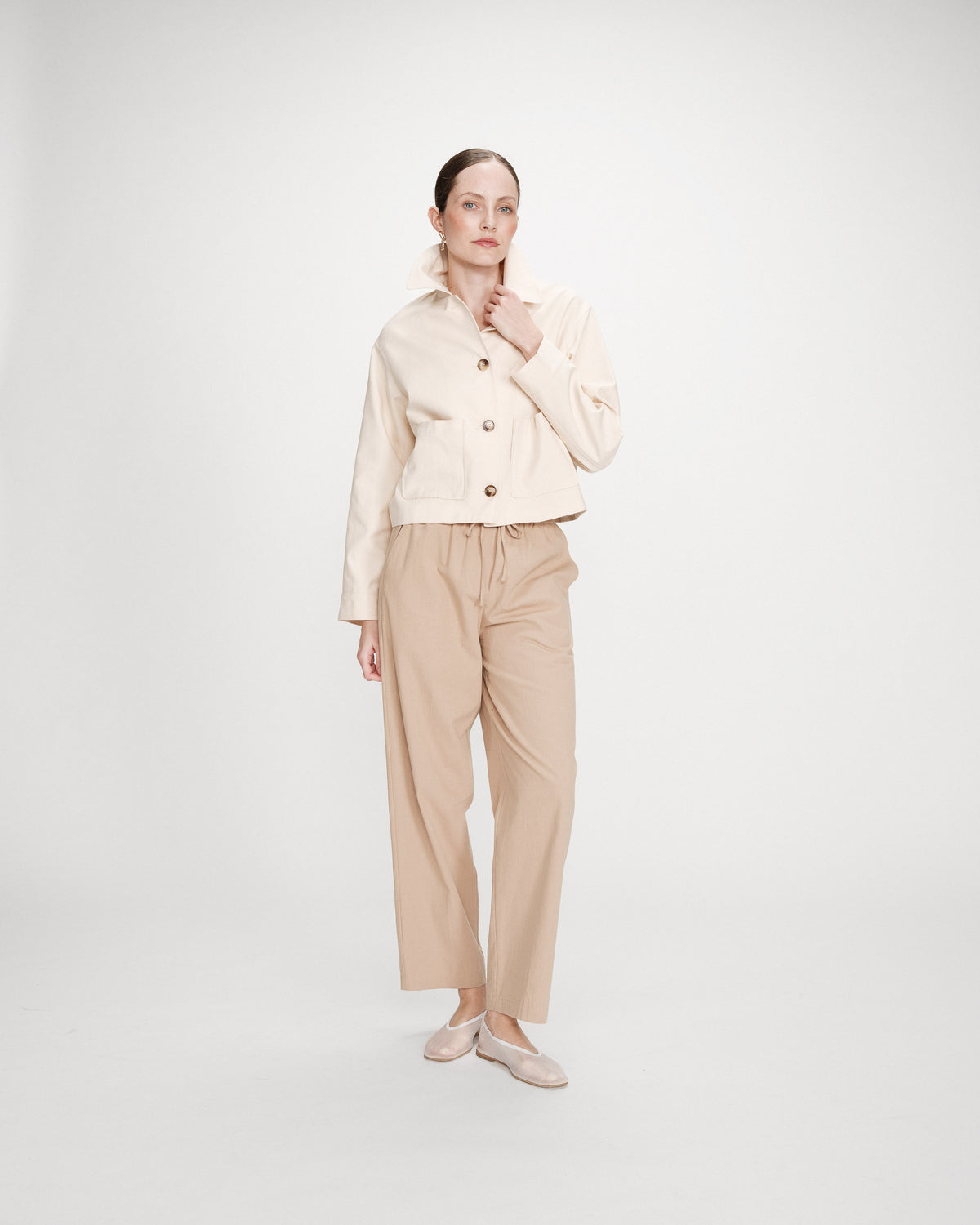 Cropped cotton buttoned jacket ecru Veronica