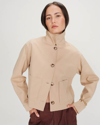 Veste courte en coton boutonnée à poches sable Veronica