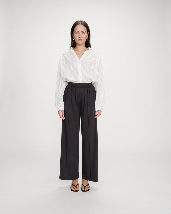 Pantalon en modal jambe large carbone Pax