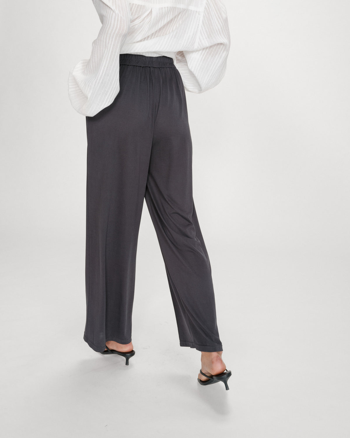 Pantalon en modal jambe large marine Pax