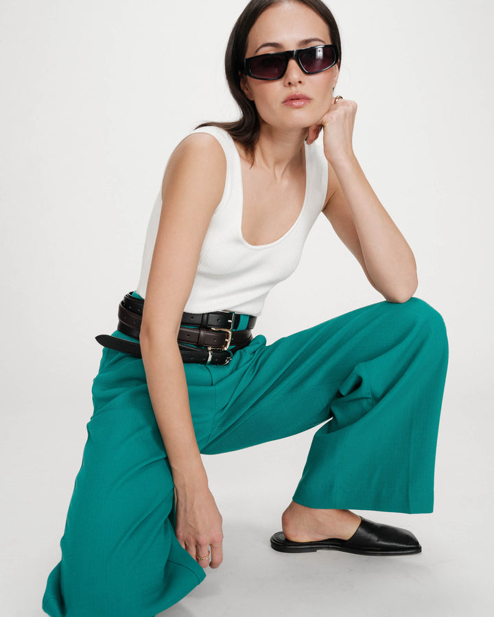 Straight tailored pants with pleats vert Pierre